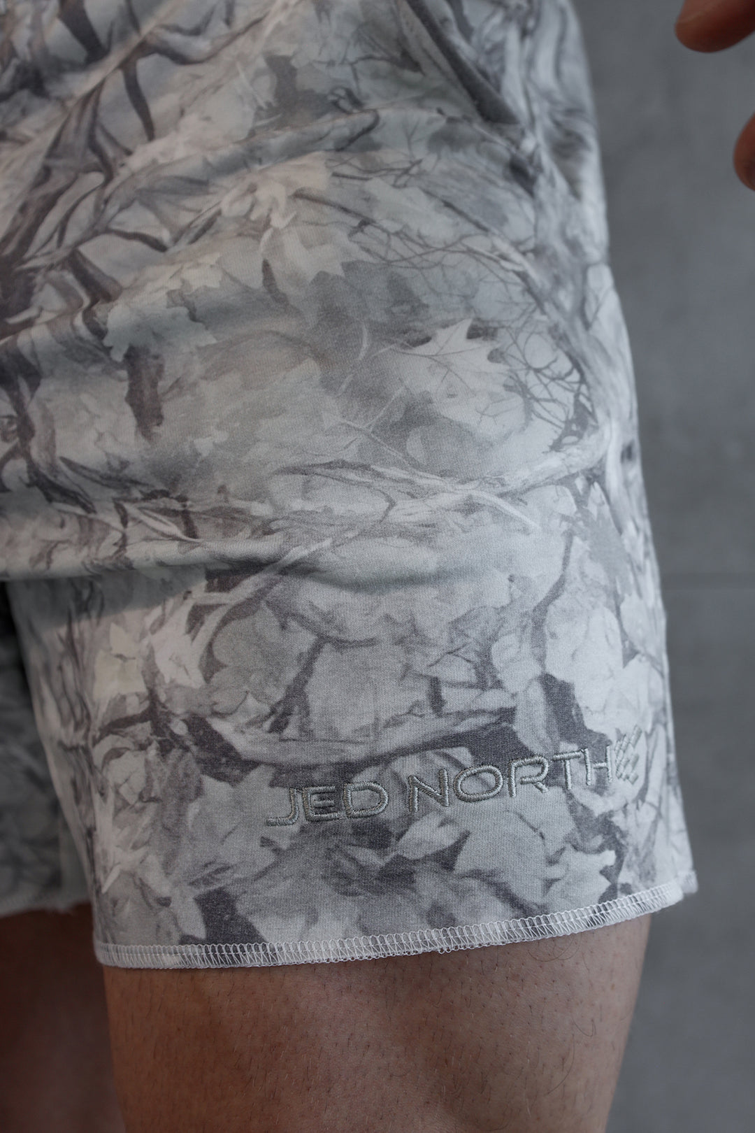 Motion 5'' Varsity Sweat Shorts - Leaf Camo