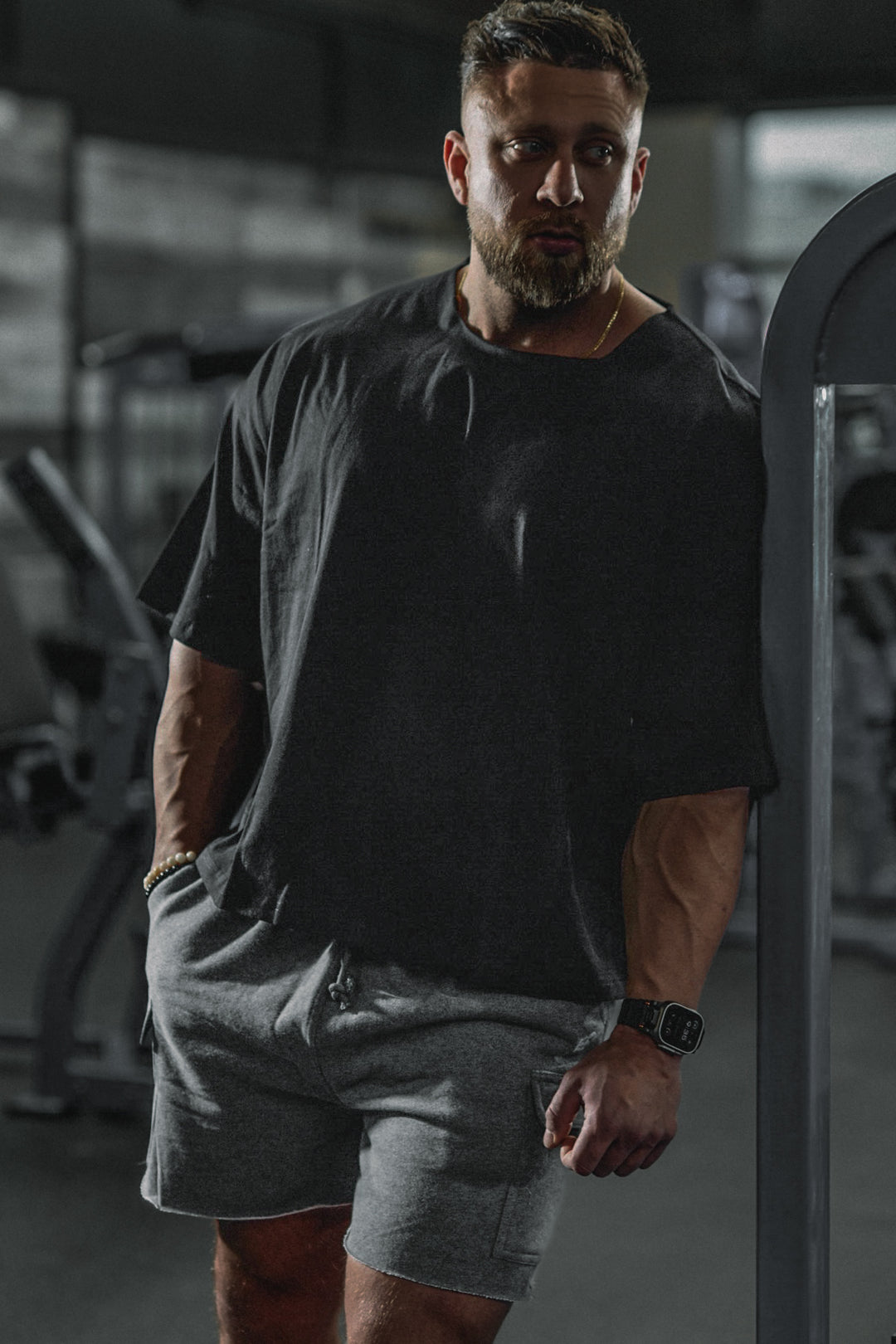 Raw-Cut Boxy Crop Tee - Black